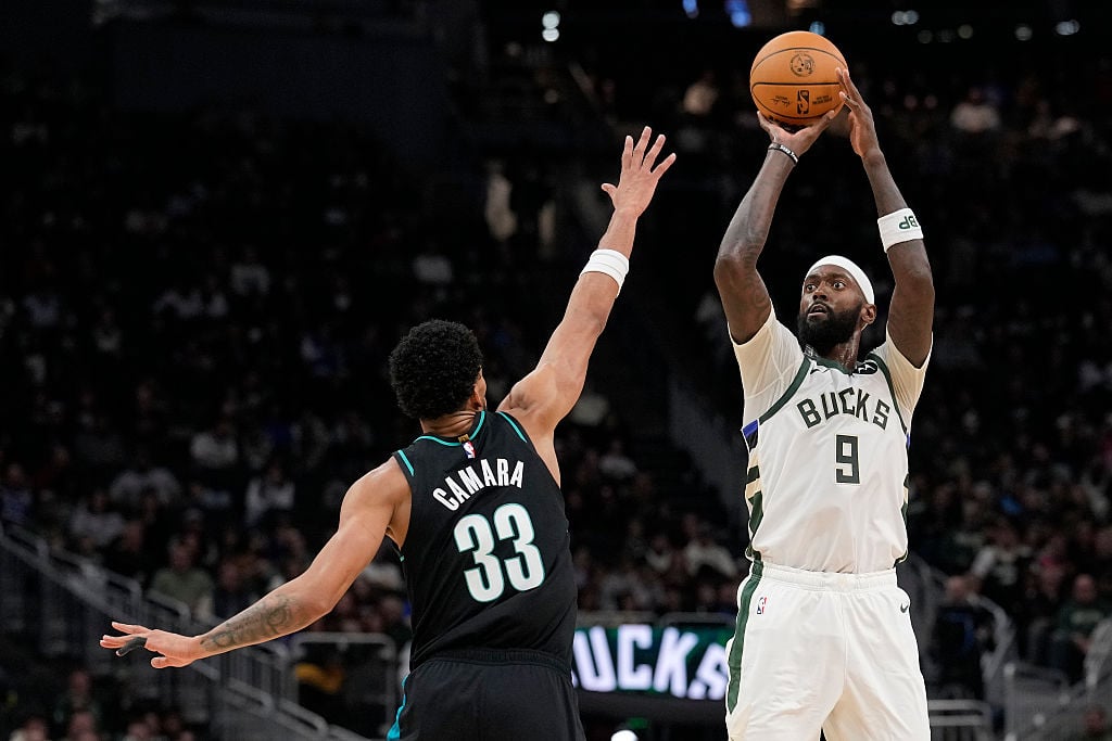 Trail Blazers Hand Bucks Fifth Straight Loss in Dominating Fashion 115-103 in Milwaukee