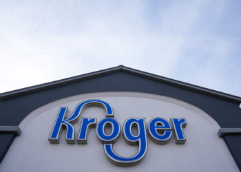Kroger closing automated fulfillment centers as it tries to make delivery faster and cheaper