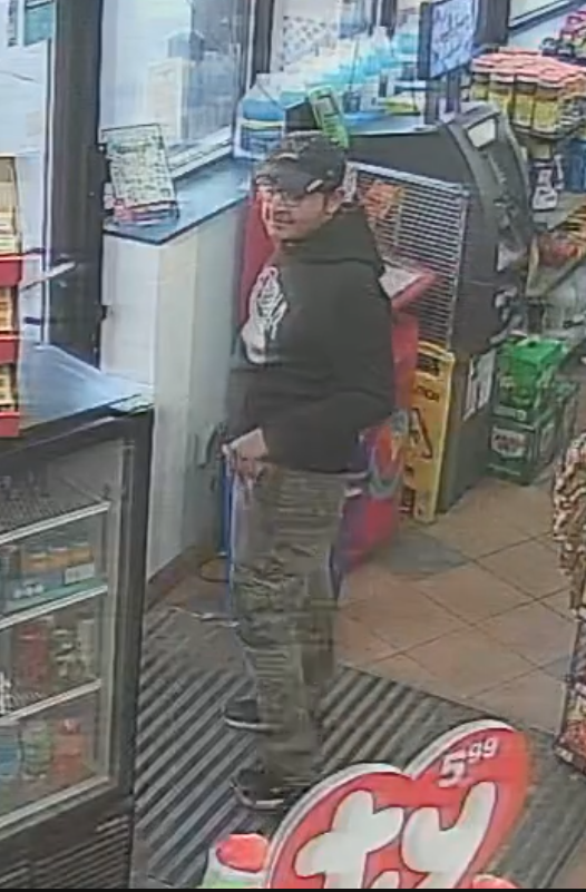 Milwaukee Police seeking suspect in robbery on Oklahoma Ave. - WTMJ