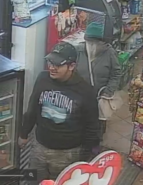 Milwaukee Police seeking suspect in robbery on Oklahoma Ave. - WTMJ