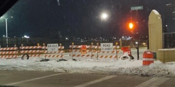 The entire 16th Street Bridge is closed to traffic.