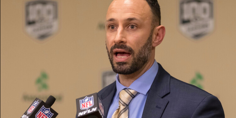 Packers executive Jon-Eric Sullivan finalizing deal to become Miami Dolphins GM, AP source says