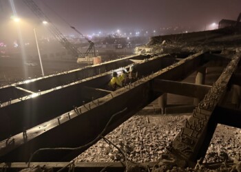 Inside the Overnight Operation: I-94 Bridge Demolition, Full Freeway Closures and a “Giant Sandbox” Beneath 27th Street