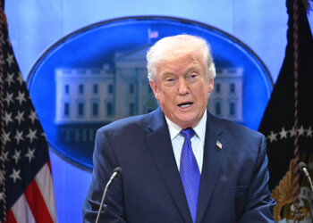 Trump says he’ll sign an executive order to enact a 10% global tariff