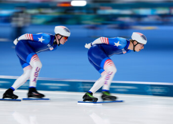 Jordan Stolz of the U.S., right, and teammate Ethan Cepuran, left, practice ahead of the mass start speedskating races at the 2026 Winter Olympics, in Milan, Italy, Saturday, Feb. 21, 2026. (AP Photo/Ben Curtis)