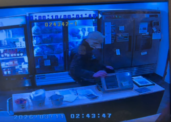 Burlington organic grocery store robbed by man in pig mask