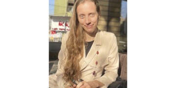 Mother hopes freed US reporter will come home following her release from Iraqi captors