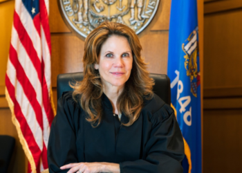 DECISION WISCONSIN: Chris Taylor wins Supreme Court seat