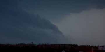 ELKHORN WISCONSIN - APRIL 17: A lowering storm cloud along an interstate on April 17, 2026 in Elkhorn, Wisconsin. The storms that passed through the area were part of a strong system that produced tornadoes in several Midwestern states. (Photo by Jeffrey Phelps/Getty Images)