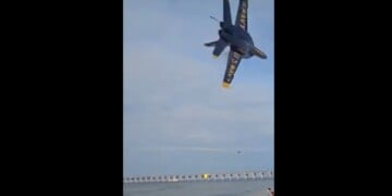 Blue Angles buzz Pensacola Beach