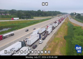 Milwaukee County deputy, K-9 injured after squad rear-ended on I-94 in Oak Creek