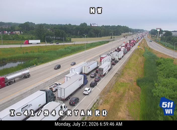 Milwaukee County deputy, K-9 injured after squad rear-ended on I-94 in Oak Creek