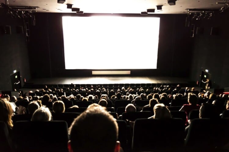 Sandy Maxx breaks down the summer’s hottest new movies!