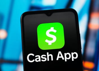 CANADA - 2025/12/21: In this photo illustration, the Cash App logo is seen displayed on a smartphone screen. (Photo Illustration by Thomas Fuller/SOPA Images/LightRocket via Getty Images)