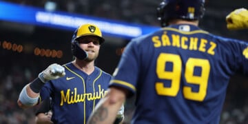 Milwaukee Brewers v Arizona Diamondbacks