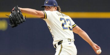 Brandon Sproat throws a pitch against the Mets at American Family Field.
