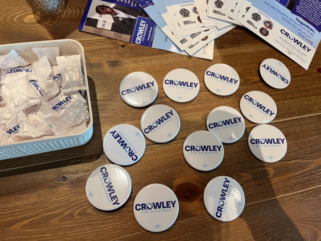 Crowley buttons