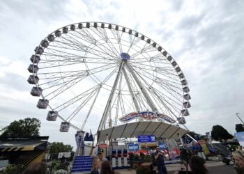 Behind the big ferris wheel, higher prices on beer, and more Milwaukee business news