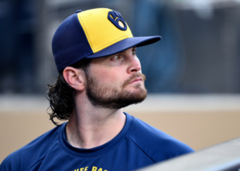 Brewers pitcher Shane Drohan