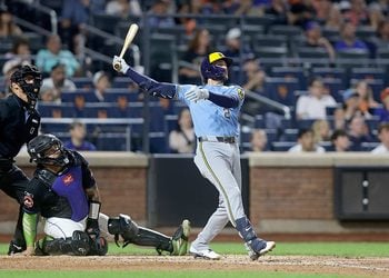 Brice Turang hits a home run at Citi Field against the Mets.
