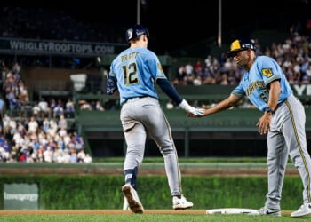 Alex Bregman hits 3 home runs and Cubs set team record with 9 in 17-3 rout of Brewers