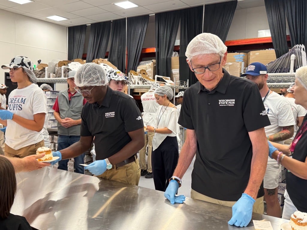 Cream Puff Pavilion renames “Tony Evers Bakery” at the Wisconsin State Fair
