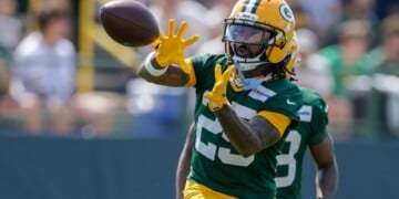 Green Bay Packers cornerback Keisean Nixon (25) catches a pass during practice at the team's NFL football training camp, Thursday, July 30, 2026, in Green Bay, Wis. (AP Photo/Matt Ludtke)