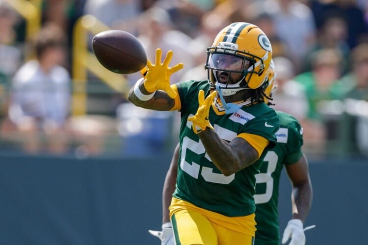Green Bay Packers cornerback Keisean Nixon (25) catches a pass during practice at the team's NFL football training camp, Thursday, July 30, 2026, in Green Bay, Wis. (AP Photo/Matt Ludtke)