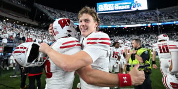 Wisconsin scores twice in last 4 minutes, rallies to beat No. 13 Penn State 24-20