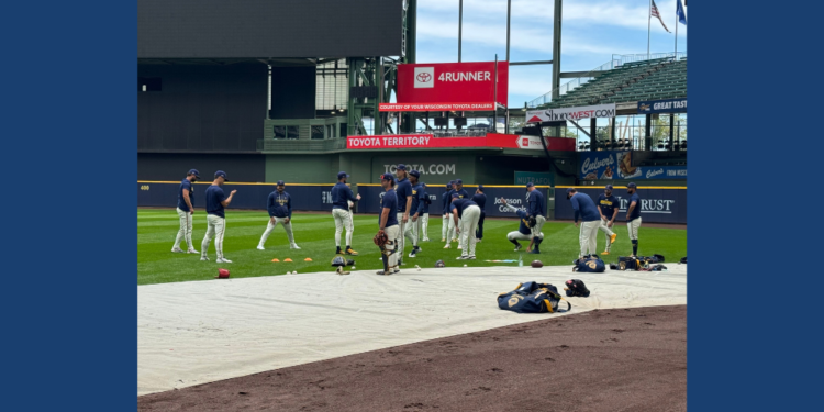 Brewers Workout 6 NLDS 26 (Picture: Elisabeth Montemurro, WTMJ)