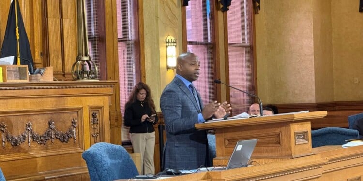 Mayor Cavalier Johnson presents his 2027 budget to the Milwaukee Common Council on Tuesday, September 22, 2026. (Photo Nazir Spencer/WTMJ)