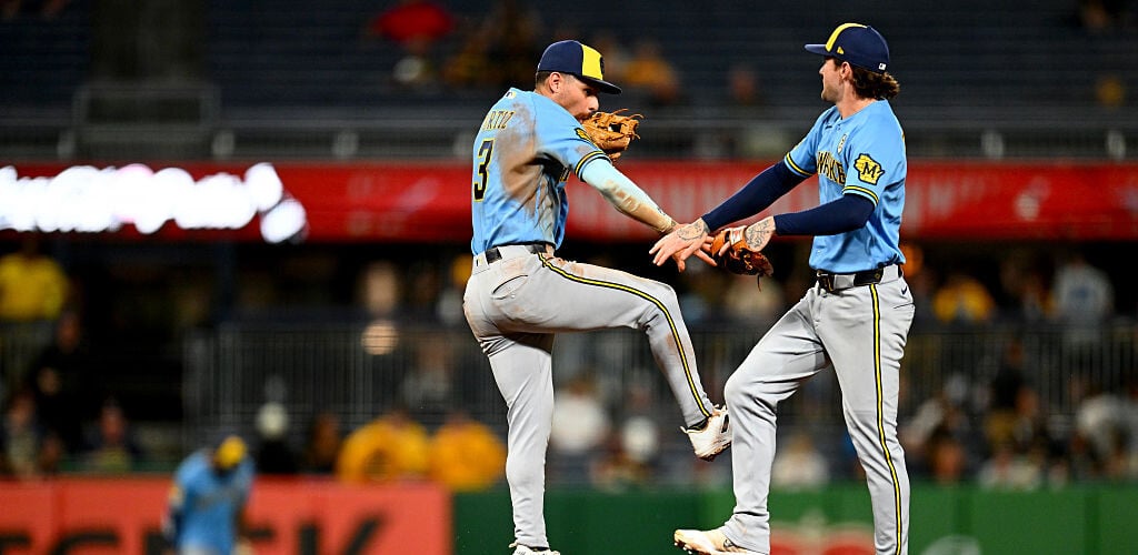 Misiorowski tosses 5 shutout innings as Brewers top Pirates 5-1, Win NL Central following a Cubs loss