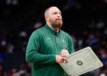 Milwaukee Bucks head coach Taylor Jenkins calls a timeout against the Chicago Bulls during the second half of an NBA preseason basketball game, Wednesday Oct. 14, 2026, in Milwaukee. (AP Photo/Ross Harried)