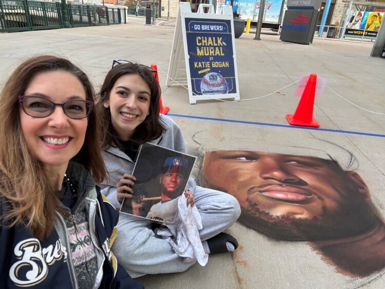 Chourio Chalk Sandy Katie art selfie (Photo: Sandy Maxx)