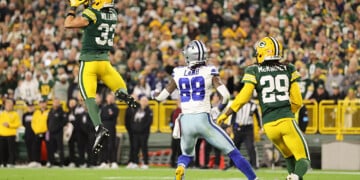 Dallas Cowboys v Green Bay Packers