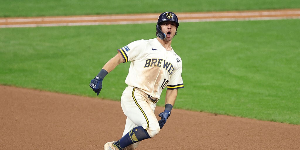 Frelick, Pratt lift Brewers to 5-4 comeback win over Rays and 2-0 World Series lead