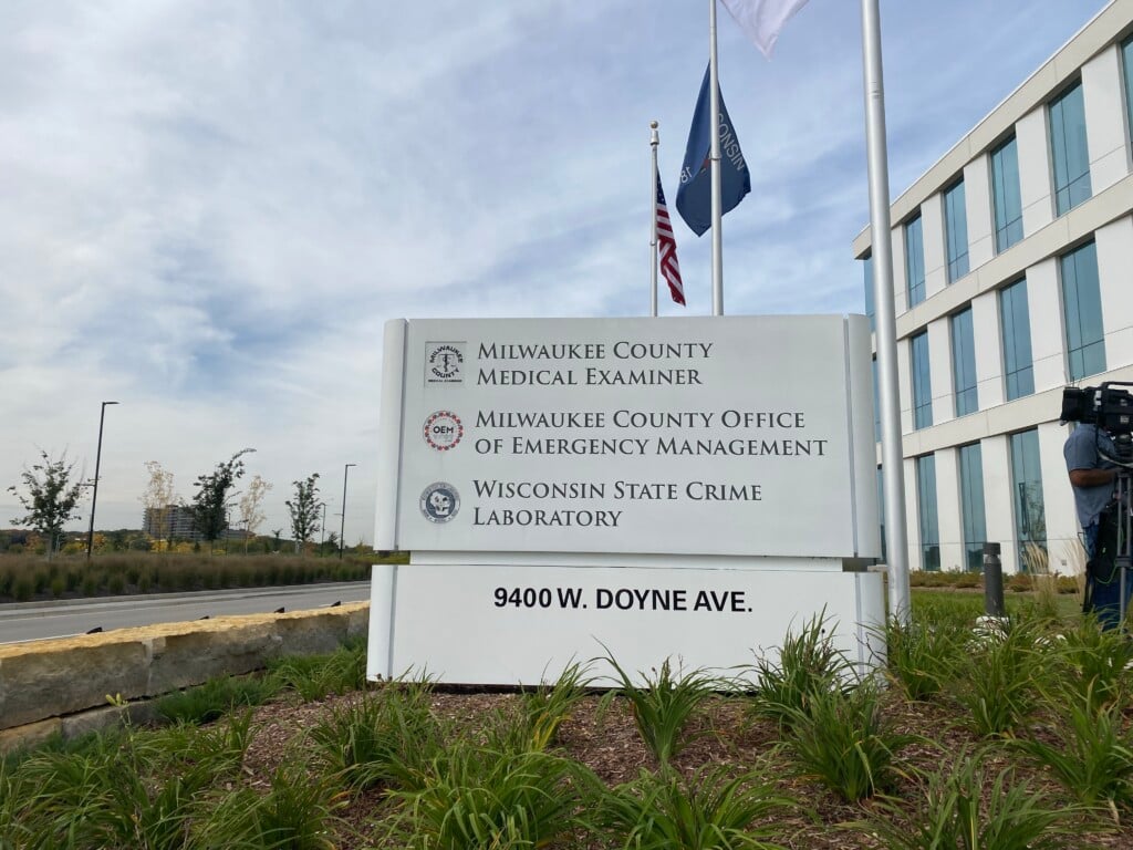 Forensic Science and Protective Medicine Facility in Southeast Wisconsin, Wisconsin’s Milwaukee Crime Lab, the Milwaukee County Medical Examiner’s Office, and the Milwaukee County Office of Emergency Management. Photo credit: Elizabeth Lintonen.