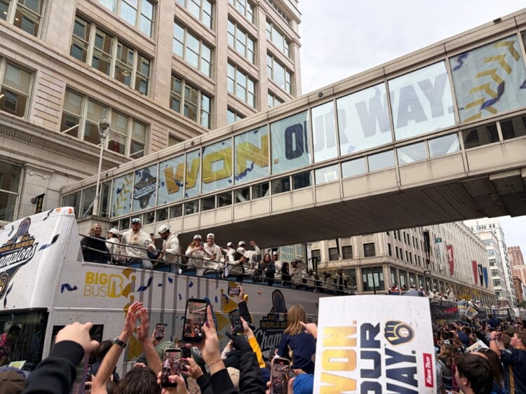 The Milwaukee Brewers bus on Avenue during the Championship parade (Photo: Elizabeth Lintonen)