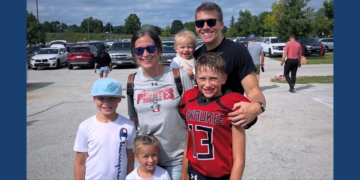 John Meise and family from Waukesha. Image courtesy of Meal Train.