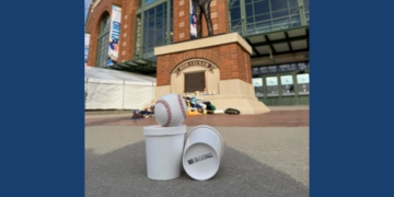 From free beer to custard, here’s how area businesses are celebrating the Brewers